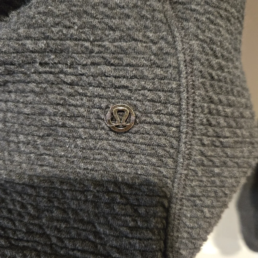 Lululemon size 4 full zip easy going jacket in heathered black - Picture 10 of 11